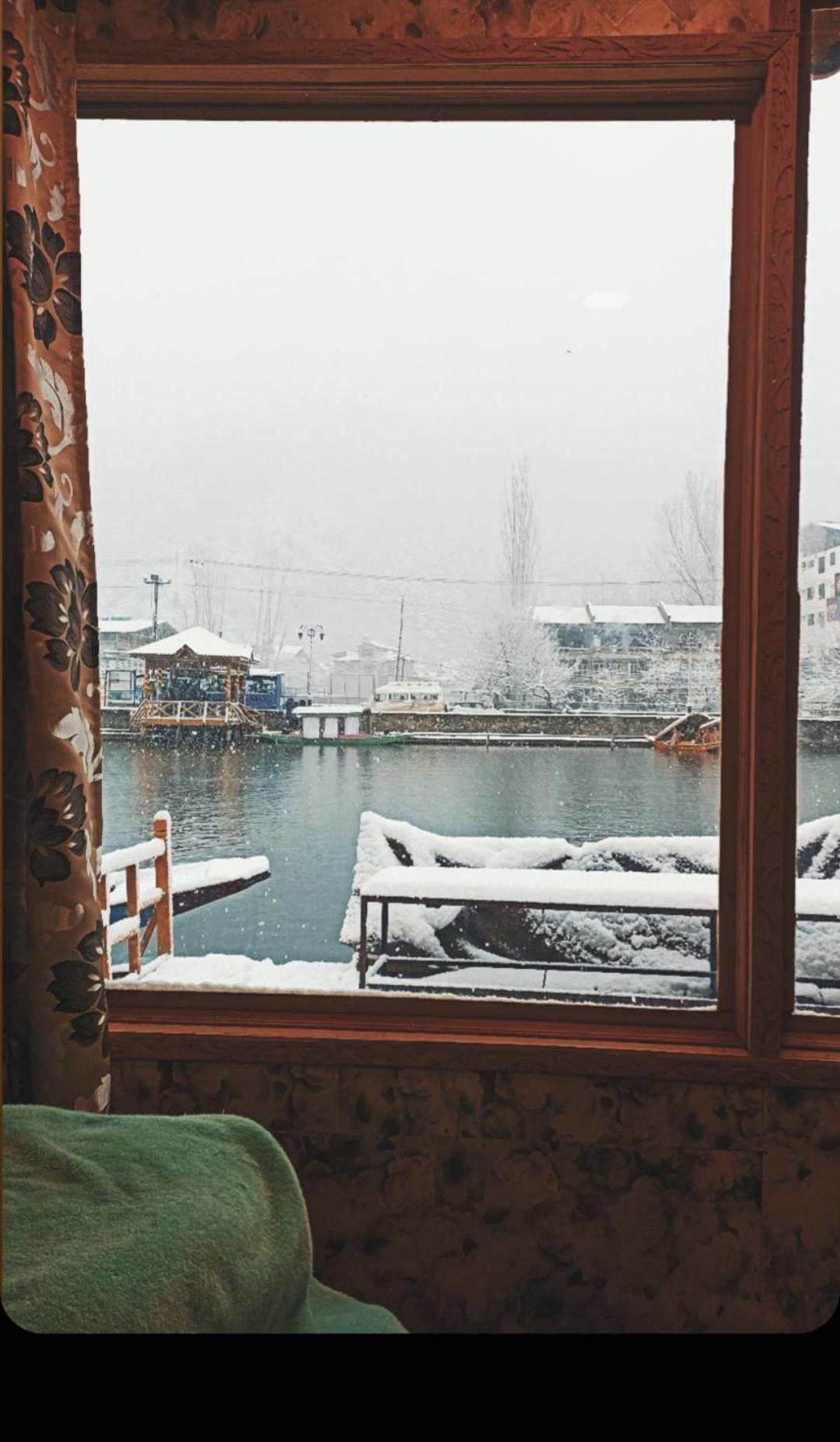 Hb Nancy Group Of Houseboats Otel Srīnagar Dış mekan fotoğraf